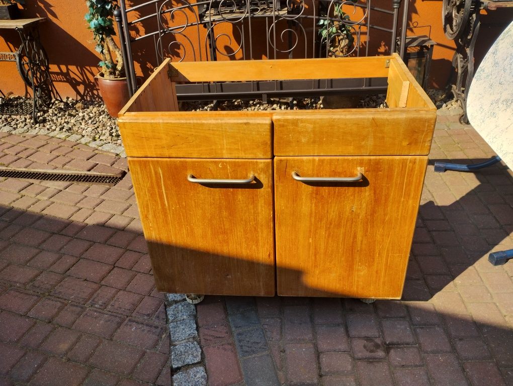Szafka pod zlewozmywak z litego drewna