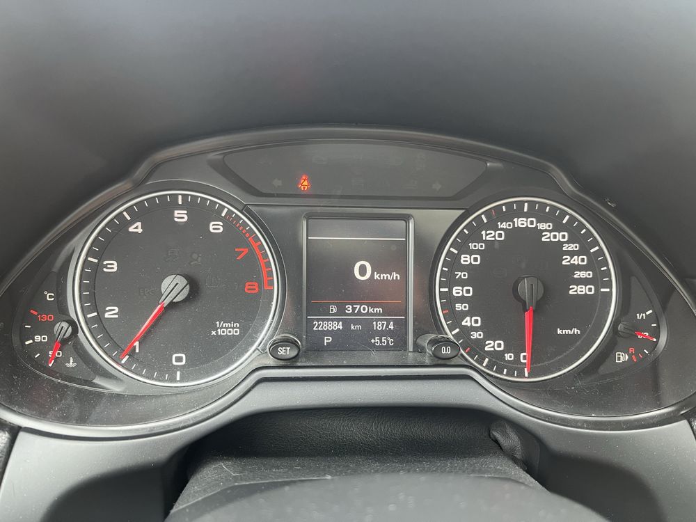 Audi Q5 3.2FSi 270km  2010r s-line