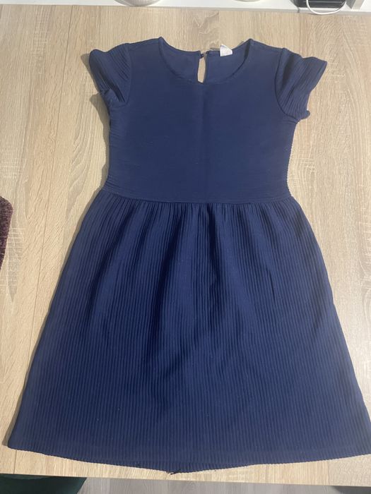 Paczka ubran dla dziewczynki 140/146