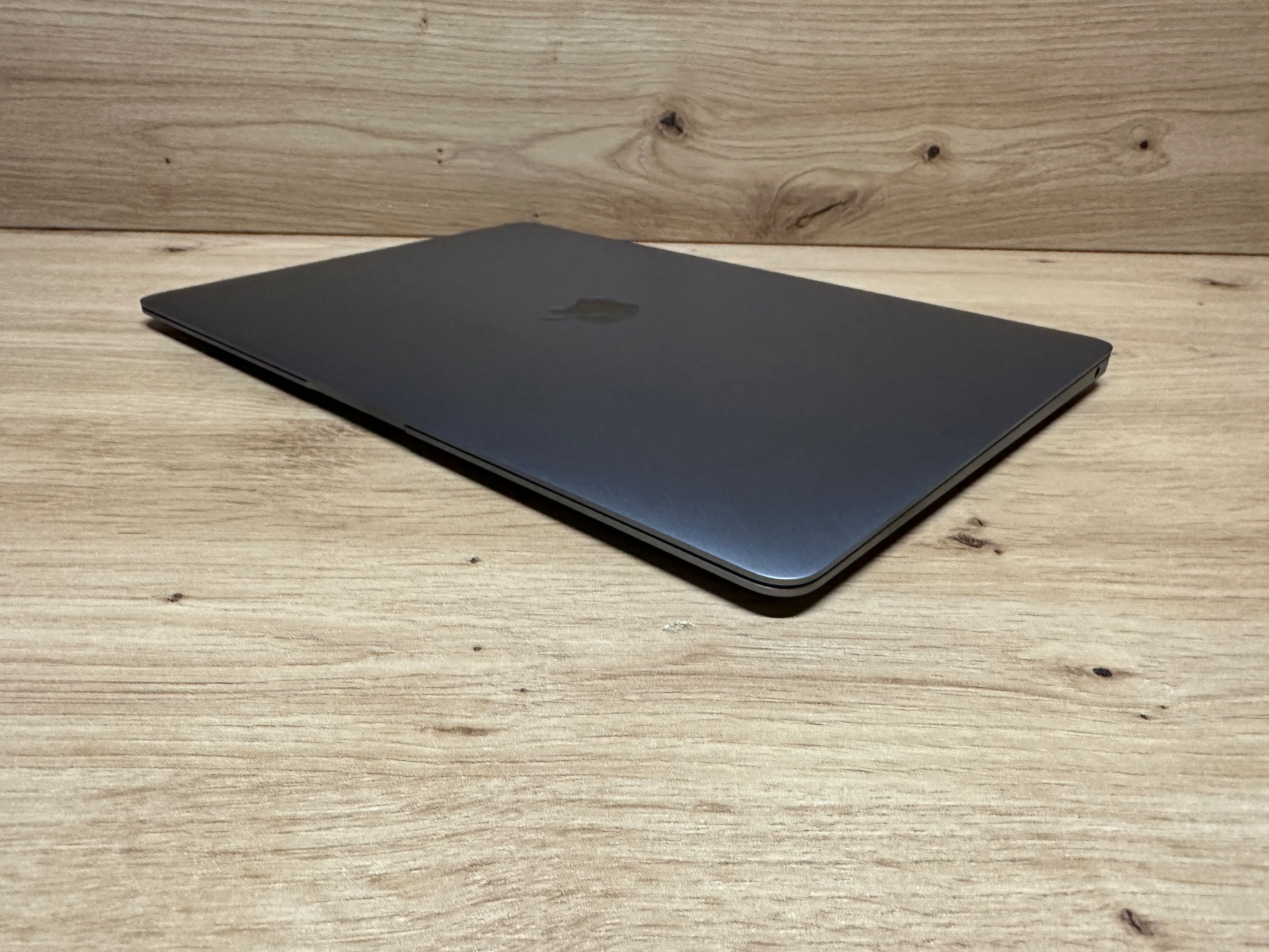 Новий open box Apple MacBook Air 13''Space Grey  1,6GHz i5 16gb 256SSD