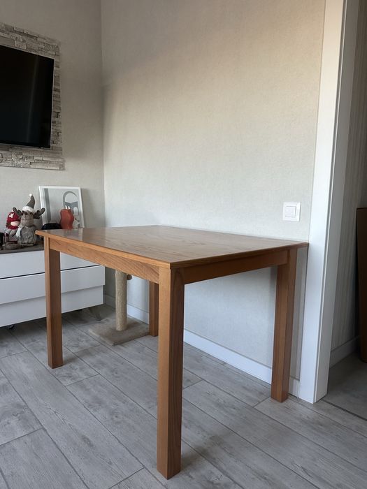 Обідній стіл з ясеня