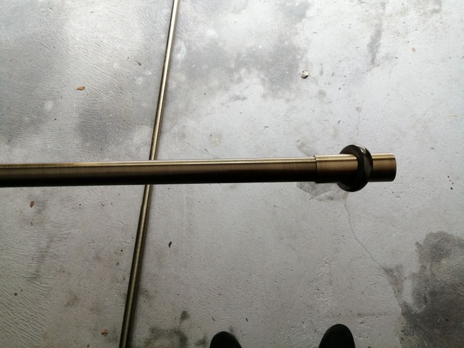 Varão para cortinas