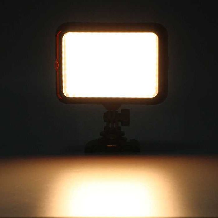 Накамерный свет LED - осветитель, видео-свет YONGNOU YN 1410