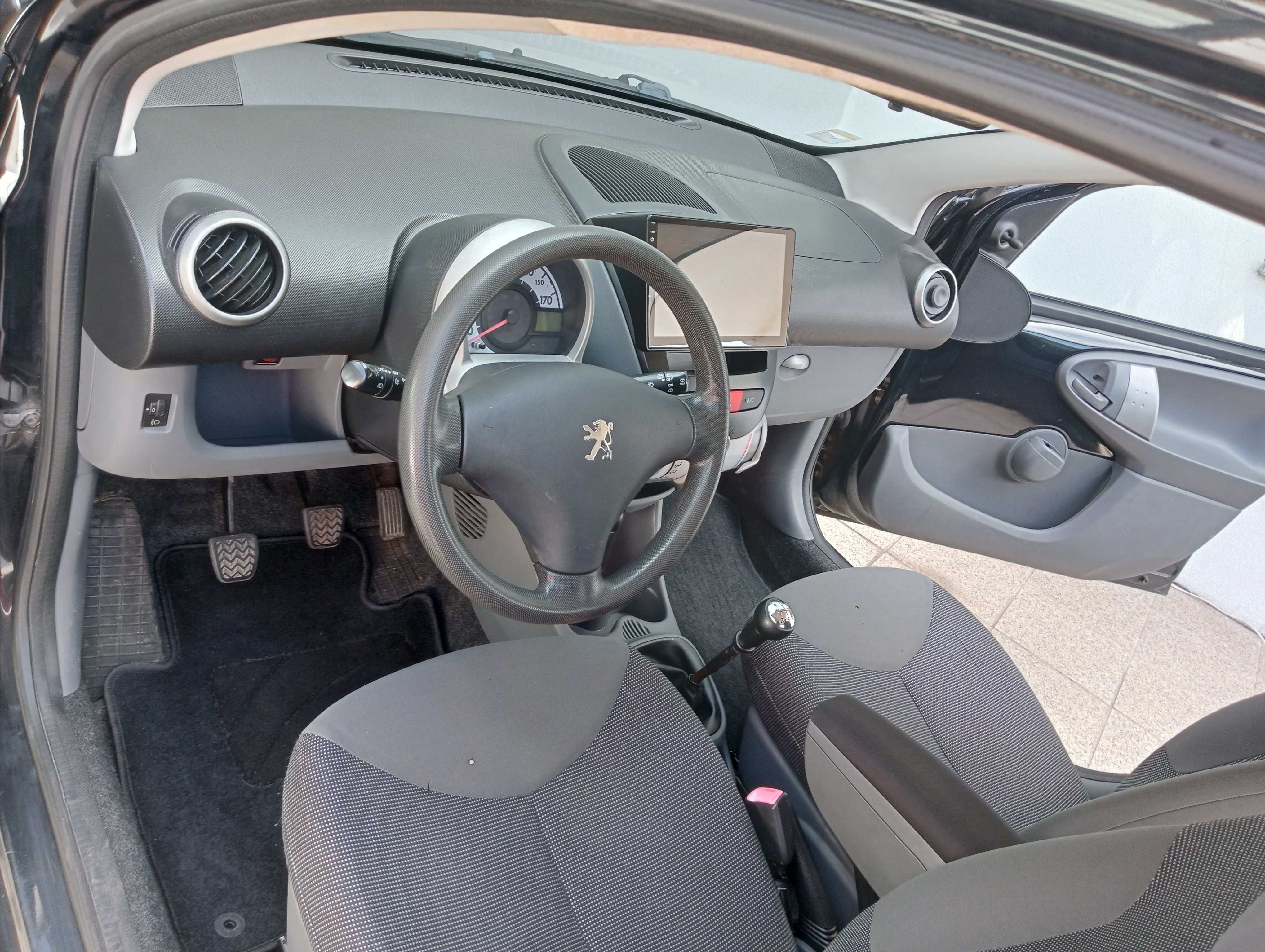 PEUGEOT 107 Ano 2005