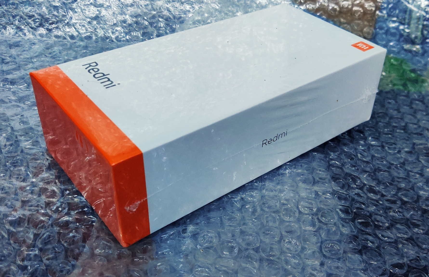 Смартфон Xiaomi Redmi 8 4/64Gb черный CDMA новый