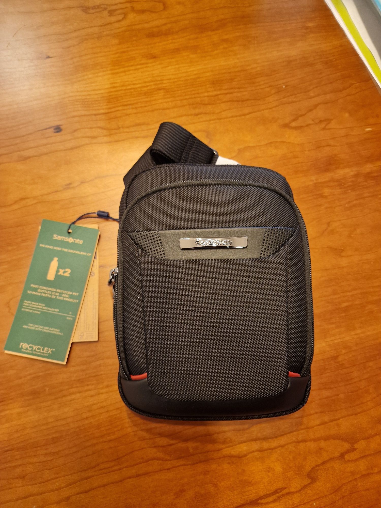 Vendo Bolsa Samsonite Dlx6 pro de 7.9"