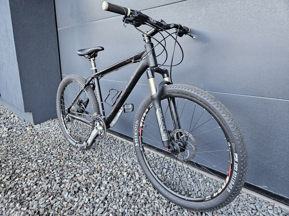 Rower. Cube. rozm.  18". XT