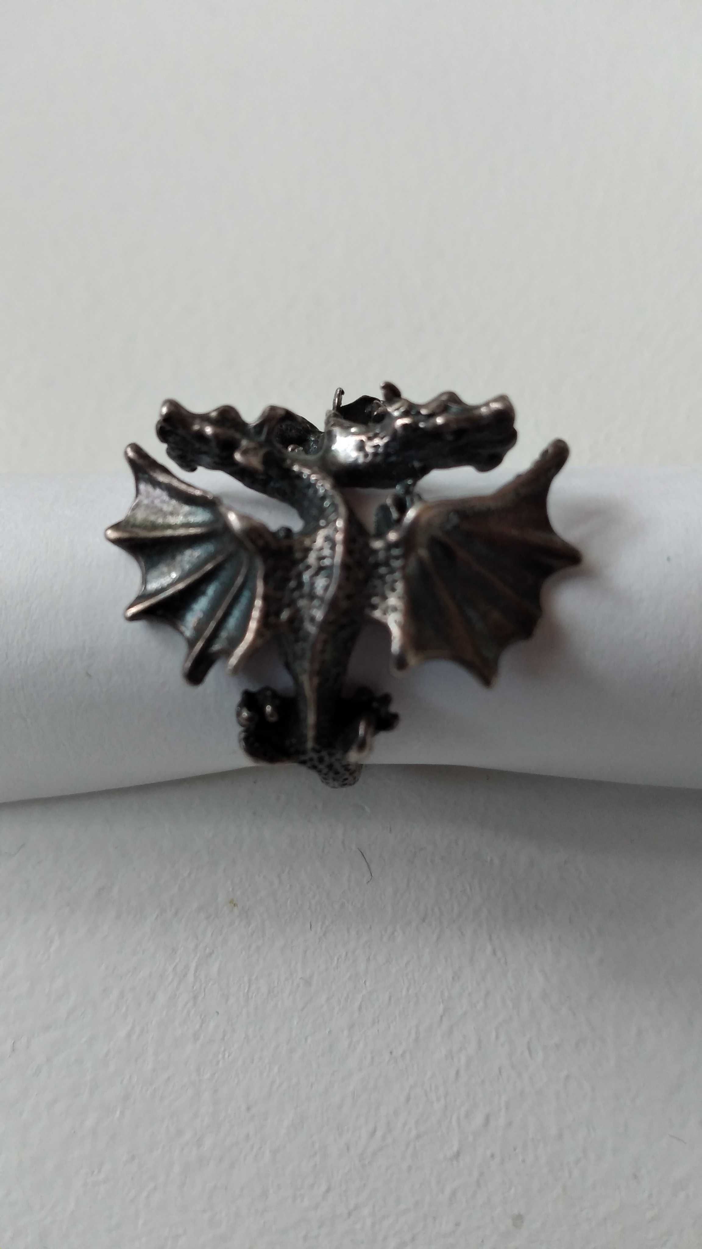 Srebrny pierścień Dragon, rozmiar 13 (średnica ok.17mm)