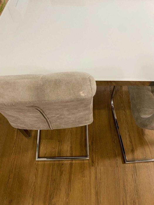 Mesa de Jantar com cadeiras