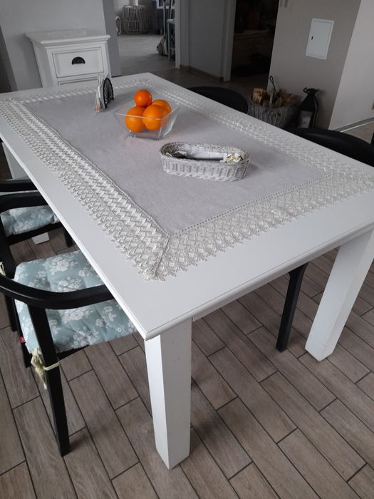 Zestaw mebli drewno stół komoda słupek