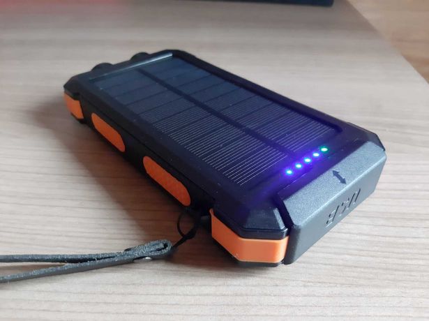 PowerBank Solar Charger зарядний пристрій