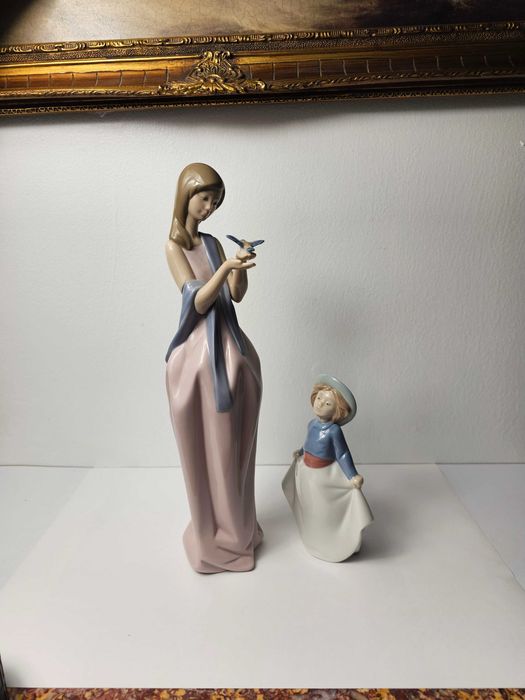 Dwie hiszpańskie figurki Nao Lladro "Mama z córką" 32 i 16cm ukruszona