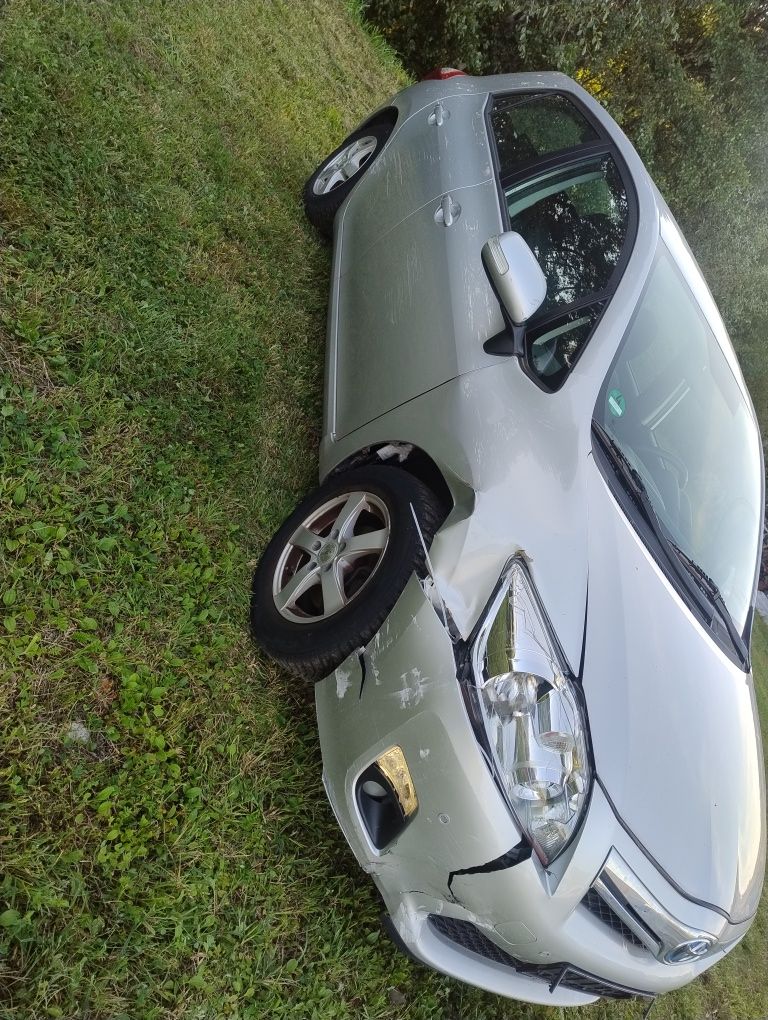 Toyota Auris Hybrydowo-benzynowa