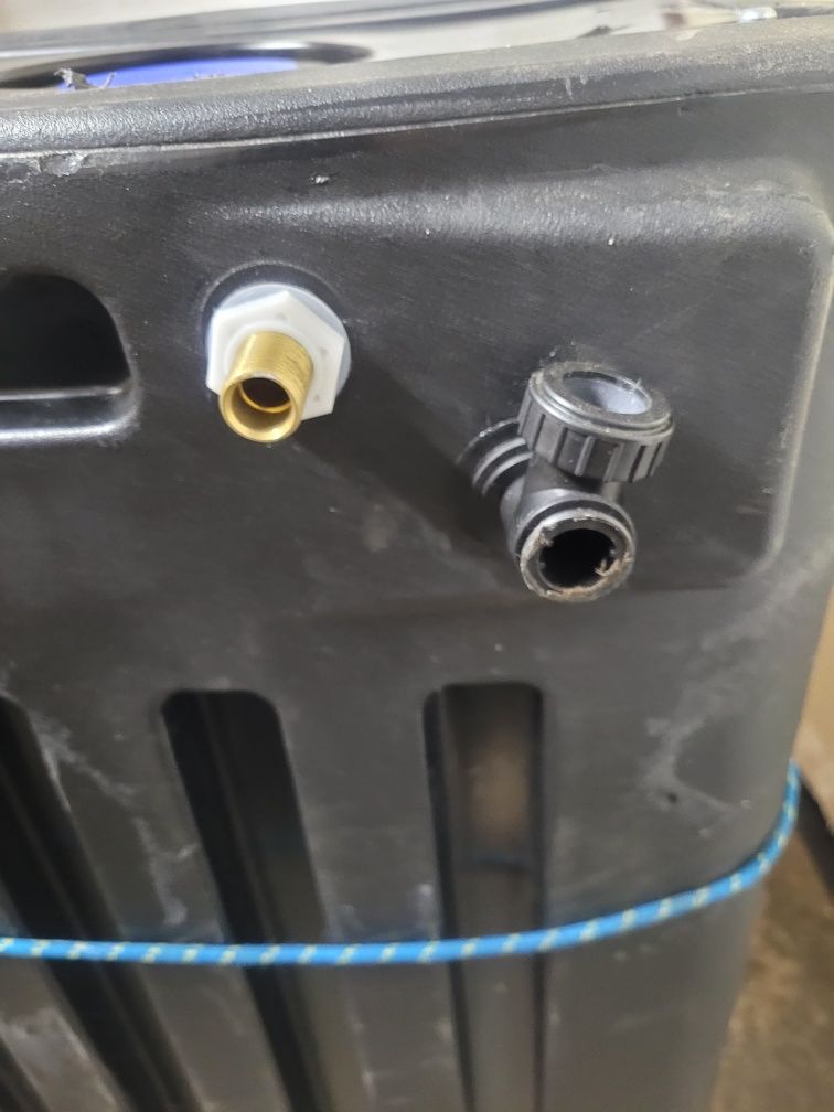 pompa grundfos zbiornik