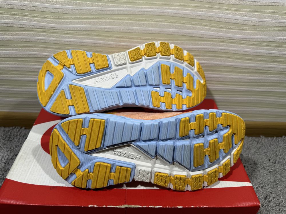 Кроссовки Hoka В Розмірах 39 і 42 One One Gaviota 4 Original Взуття