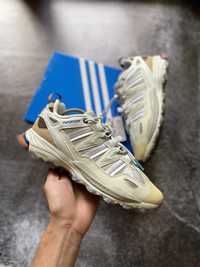 Чоловічі кросівки від Adidas HUPERTURF