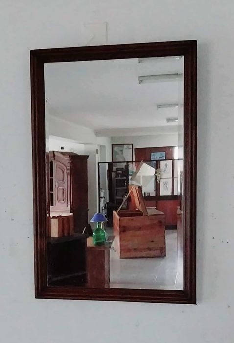 Antigo Espelho Biselado (VINTAGE). Moldura Madeira Exótica RESTAURADA!