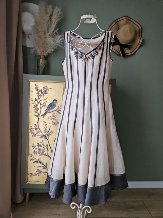 Luksusowa Sukienka damska Fenn Wright Manson Jedwab Len Róż Kamienie M