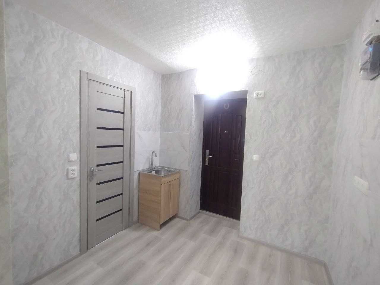Продам мини-квартиру возле метро Масельского