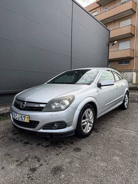 Opel Astra GTC CDTI 1.3