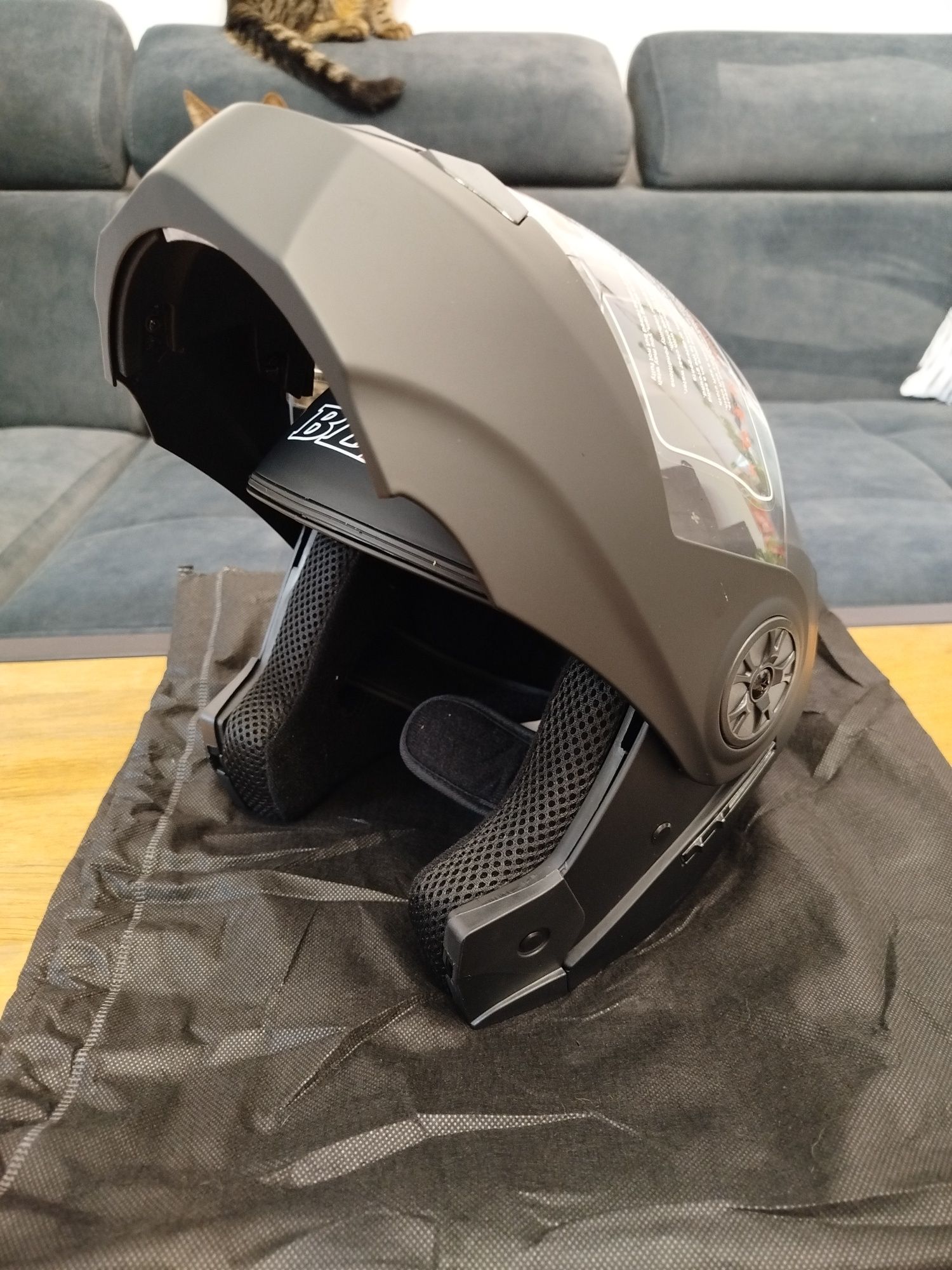 Kask motocyklowy BLD