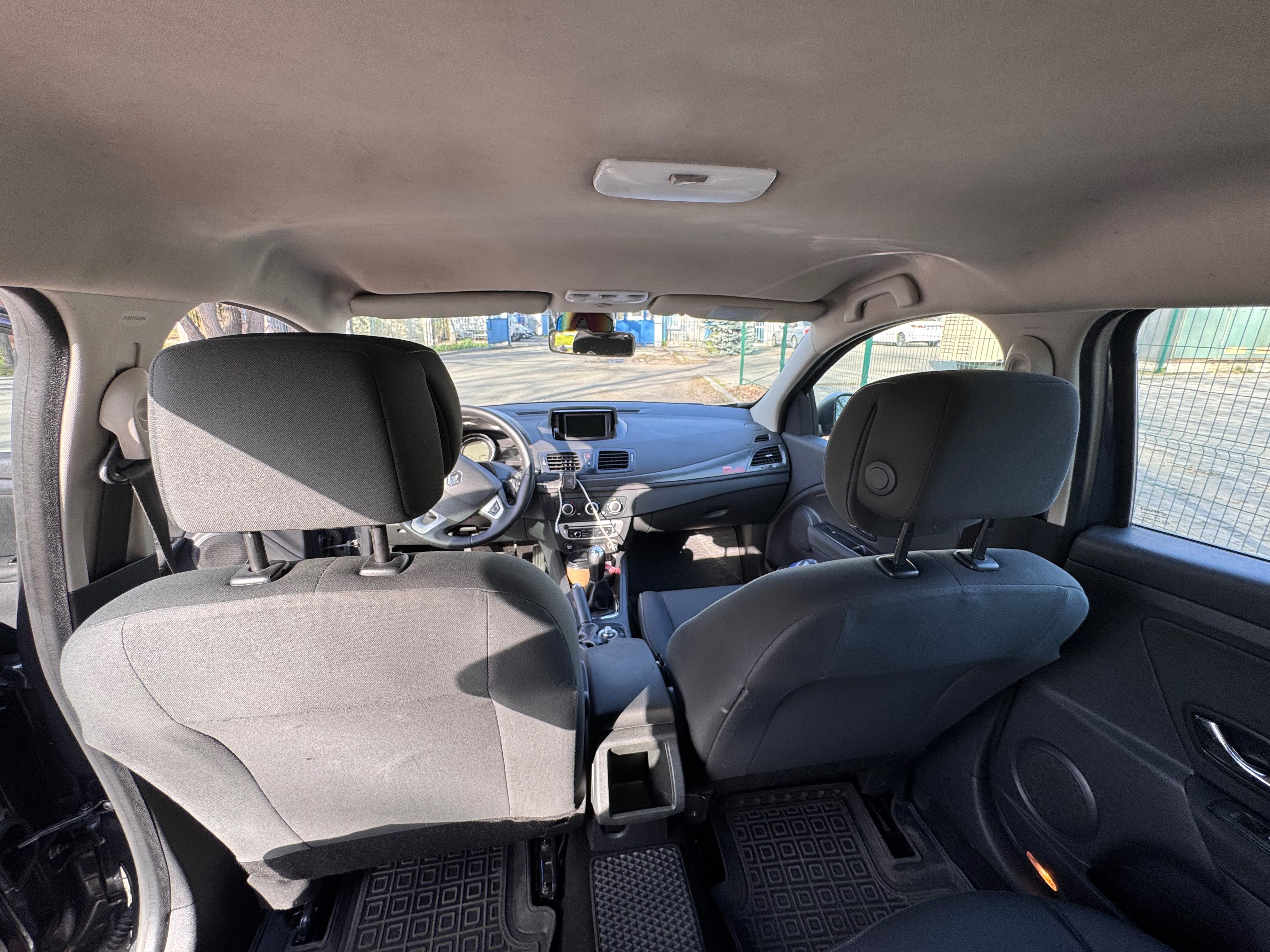 Renault Megane 3 dci k9k универсал дизель 2012