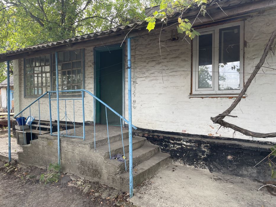 Продам будинок по вулиці Тиріна