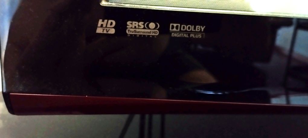 TV com ecrã de 50 polegadas
