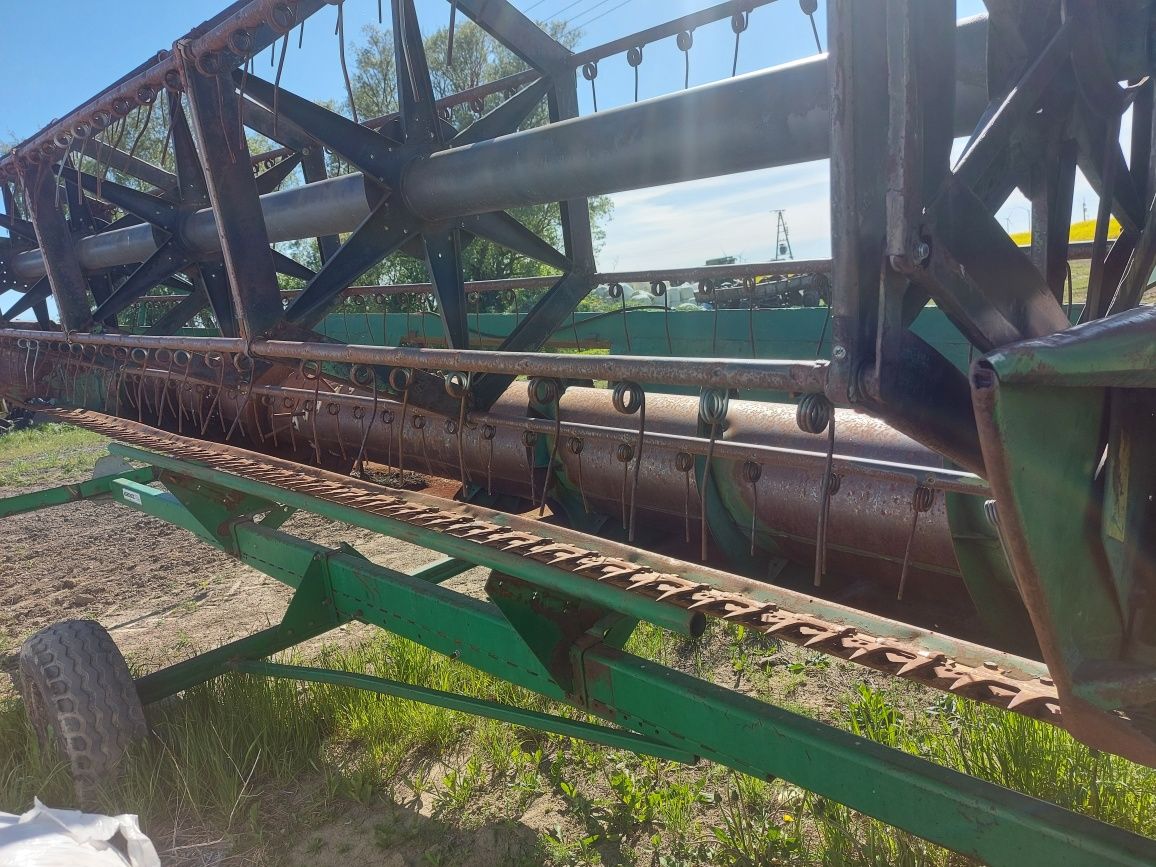 Heder podajnik pochyły john 1085 deere 1188 wytrząsacz 1177 panewki