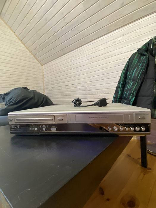 Dvd плеєр philips DVDR3320V