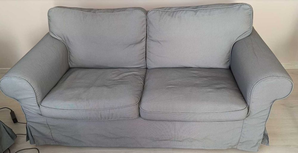Sofa Ektorp 2-osobowa z szarym pokryciem IKEA
