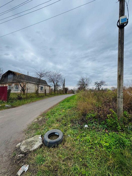 Продаж земельної ділянки у центрі с. Стадниця!