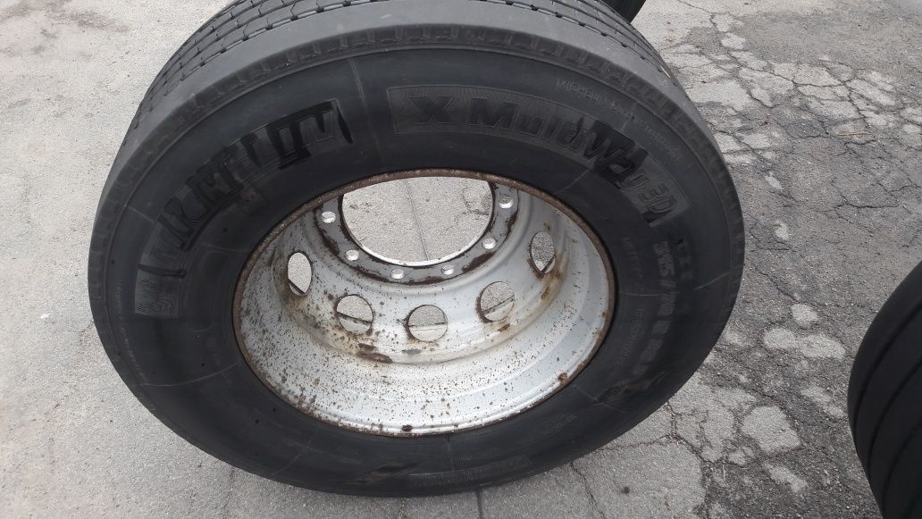 Резина рулевая и тяговая michelin б.у 315×70×22.5