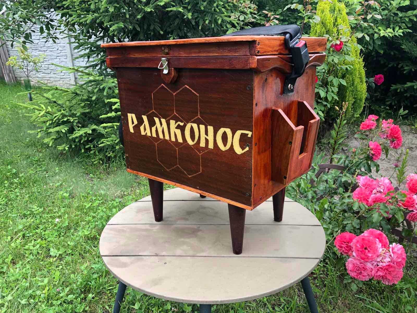 Рамконіс-стілець