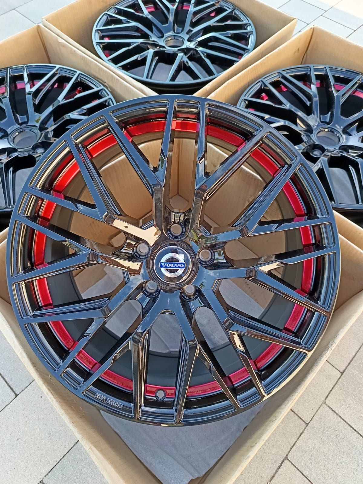 #M6 Alufelgi R18 5x108 Volvo S40 V50 S60 V60 S80 V70 XC60 XC70 XC90