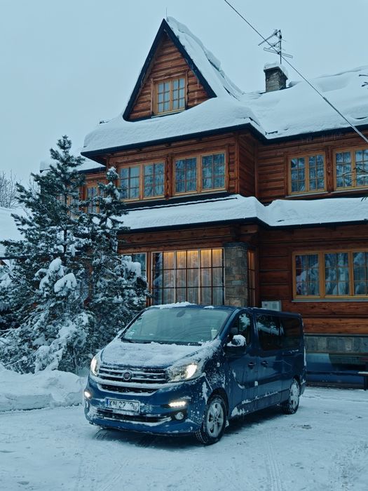 Wynajem busa 9 osobowego