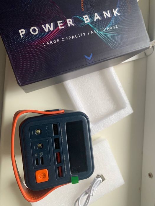 Павербанк для ноутбуків 60000 mAh 65W зовнішний акумулятор з ліхтарем