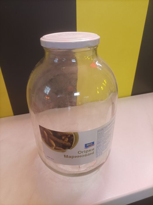 Банка 3л з кришкою