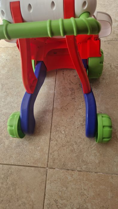 Brinquedo andarilho / andador CHICCO - primeiros passos
