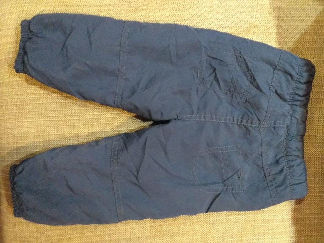 Zimowe ocieplane spodnie chłopięce 86 cm