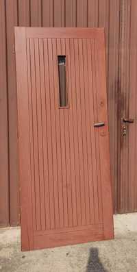 Drzwi wejściowe drewniane brąz lewe