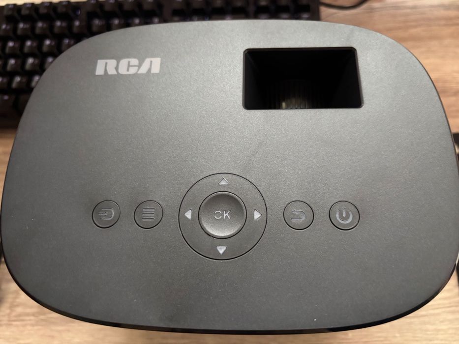 Домашний проектор RCA RPJ181 с поддержкой 720P HD