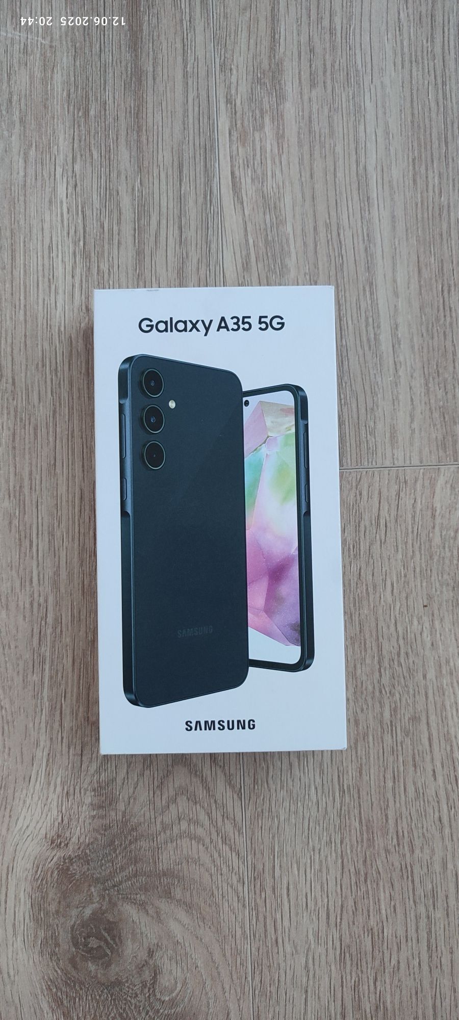 Samsung galaxy A 35 5G+зарядный блок и чехол.