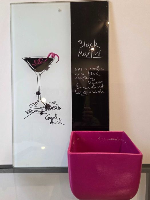 Szklana tablica i ceramiczne osłonki