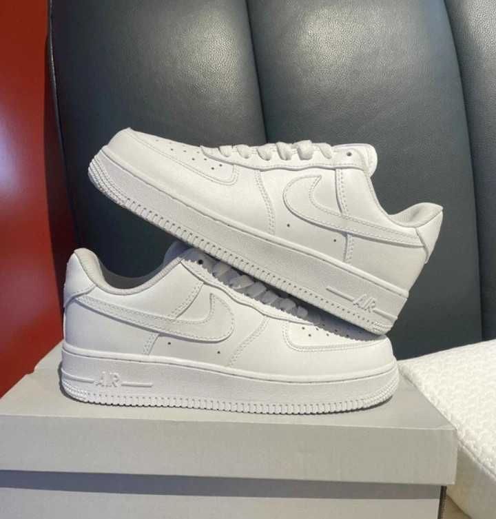 Dobre buty / męskie i damskie / Nike Air Force 1 Low / tani rozmiar.44