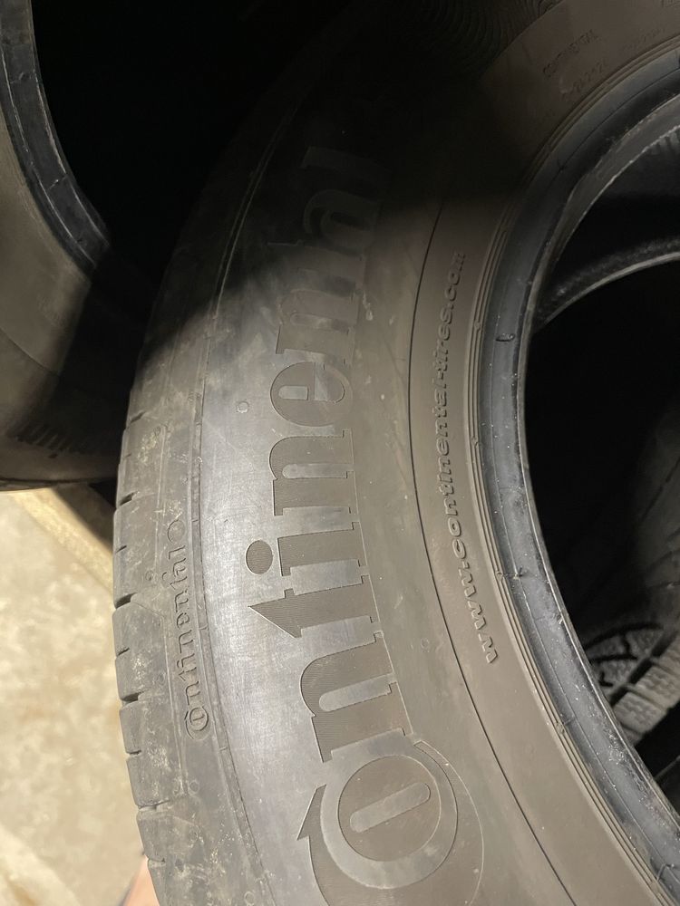 666 215 65 R16 комплект летних шин continental