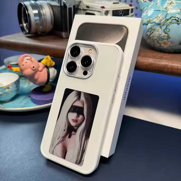 Capa de Telemóvel com Display Personalizável por APP/NOVA Entrega CTT