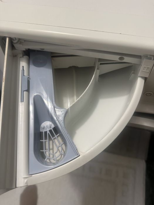 Пральна машина вузька HOTPOINT ARISTON RSPD 723 D UA