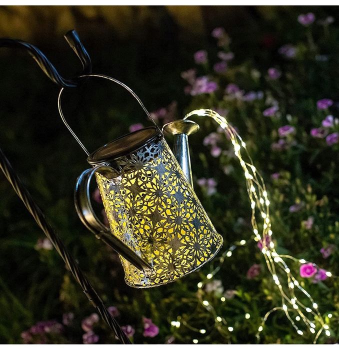 Solarna dekoracja ogrodowa, konewka z łańcuchem świetlnym LED