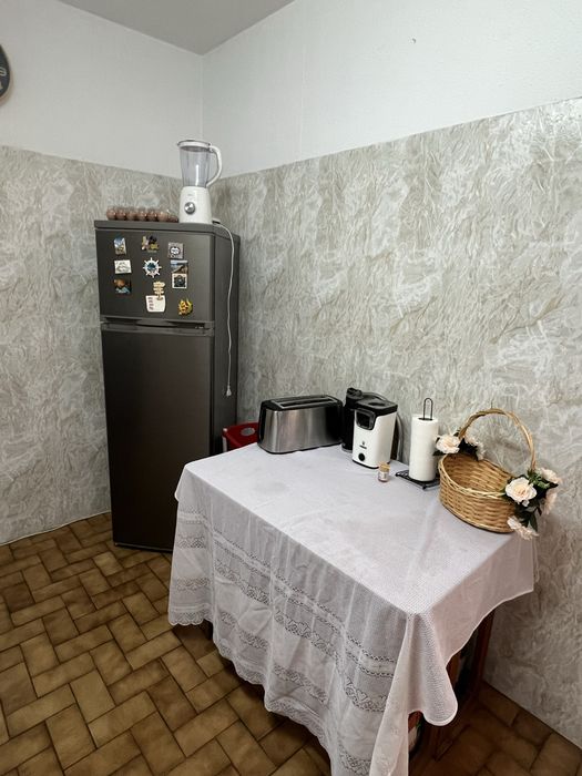 Arrenda-se quarto para casal por 400 € por mês